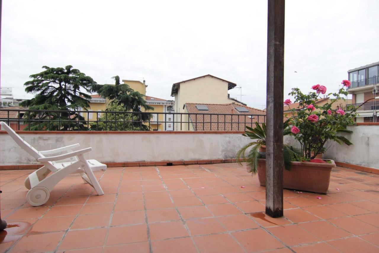 L'Arrocco Bed And Breakfast Marina Di Carrara Exteriér fotografie