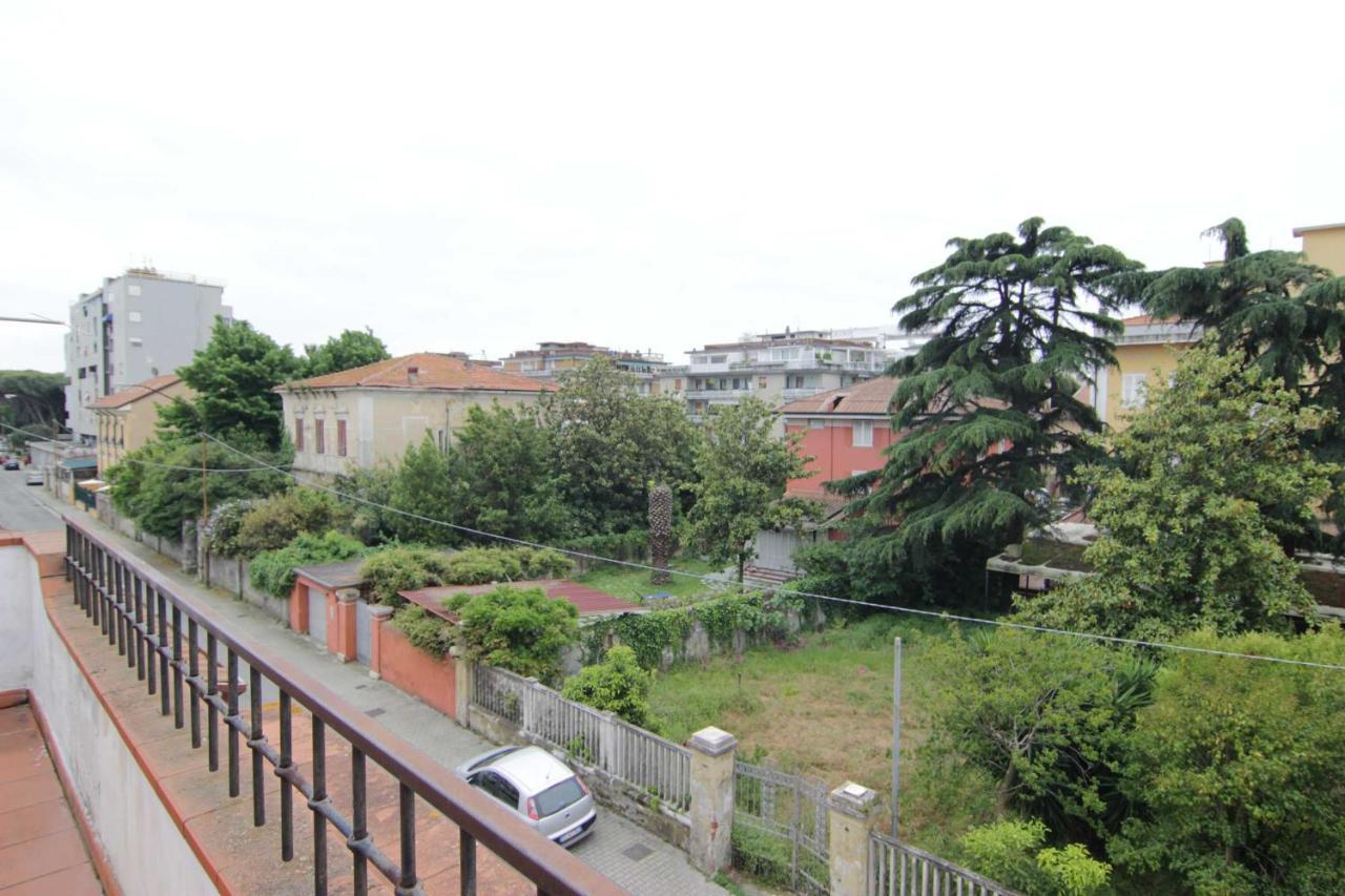 L'Arrocco Bed And Breakfast Marina Di Carrara Exteriér fotografie